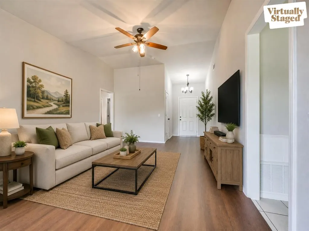 Photo 7 — 1049 SW 3rd Street, Moore, OK 73160