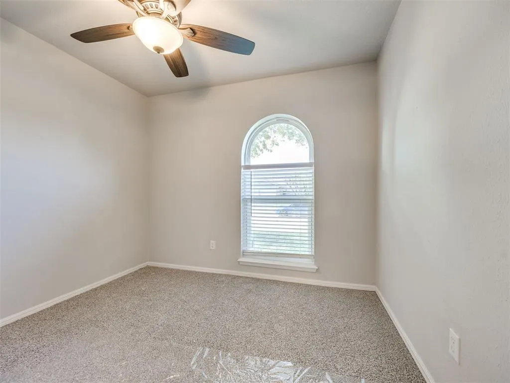 Photo 20 — 1049 SW 3rd Street, Moore, OK 73160