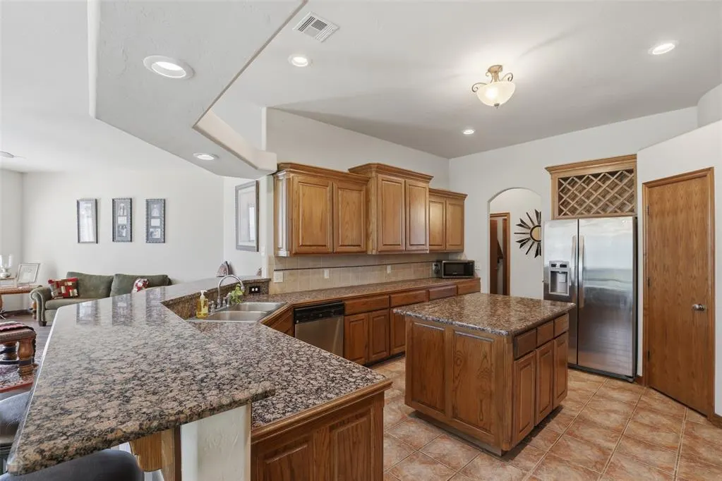 Photo 4 — 600 NW 160th Street, Edmond, OK 73013