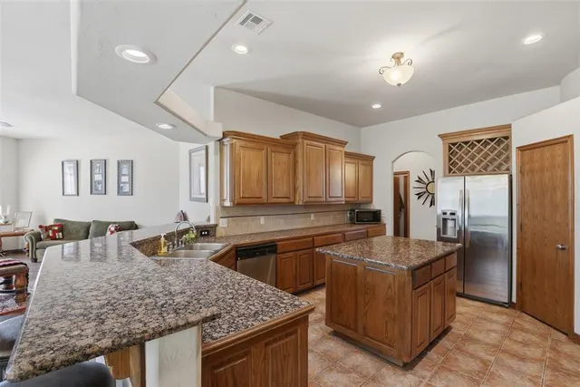 Photo 4 — 600 NW 160th Street, Edmond, OK 73013