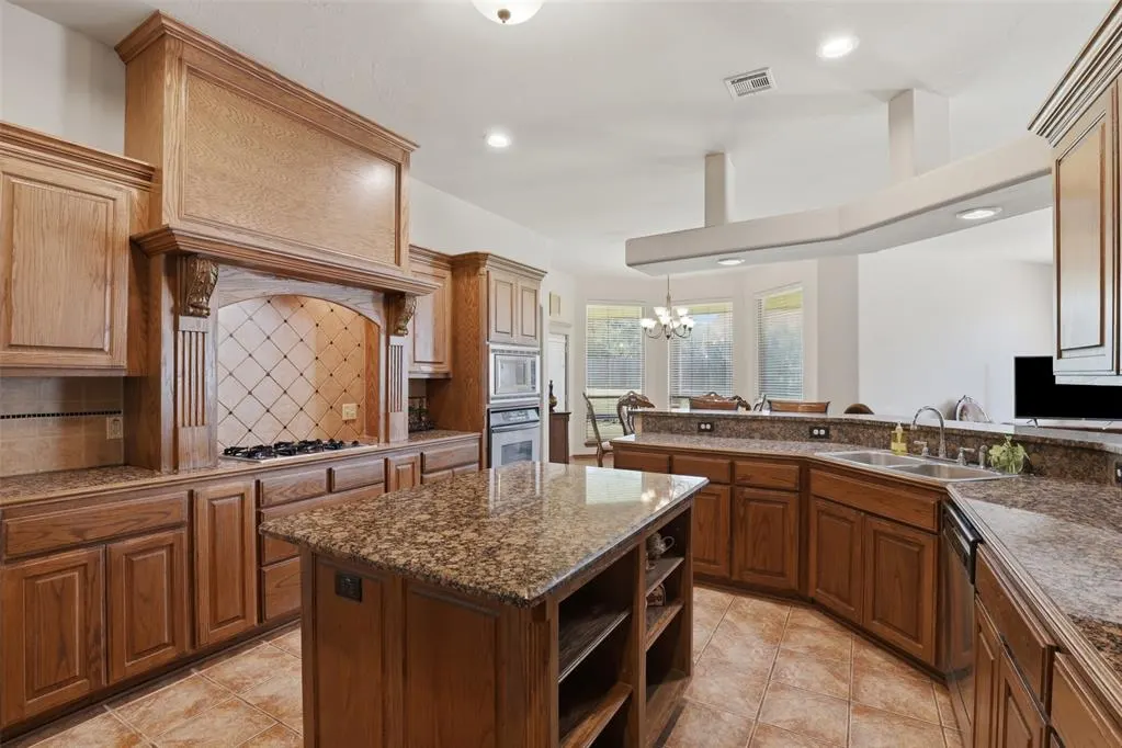 Photo 5 — 600 NW 160th Street, Edmond, OK 73013
