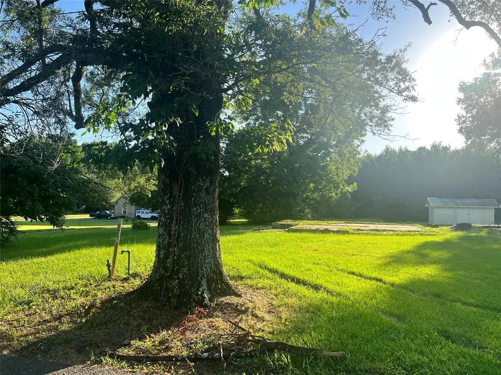Front exterior — 709 SE Avenue J, Idabel, OK 74745