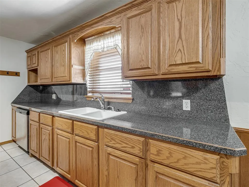 Photo 13 — 1326 James Drive, Oklahoma City, OK 73119