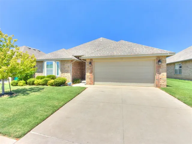 Photo 2 — 3409 NW 161st Street, Edmond, OK 73013