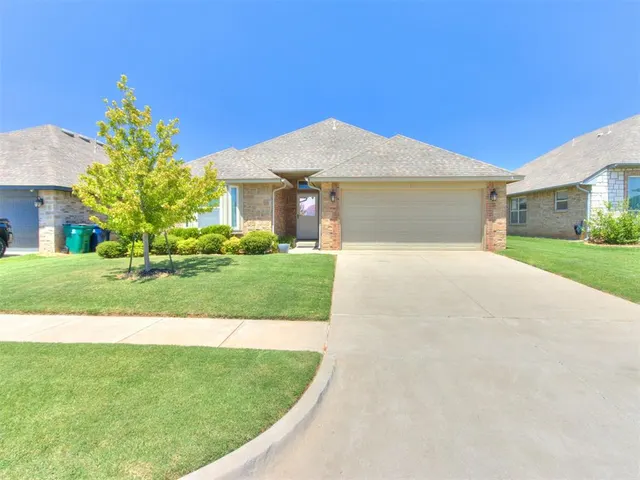 Photo 3 — 3409 NW 161st Street, Edmond, OK 73013