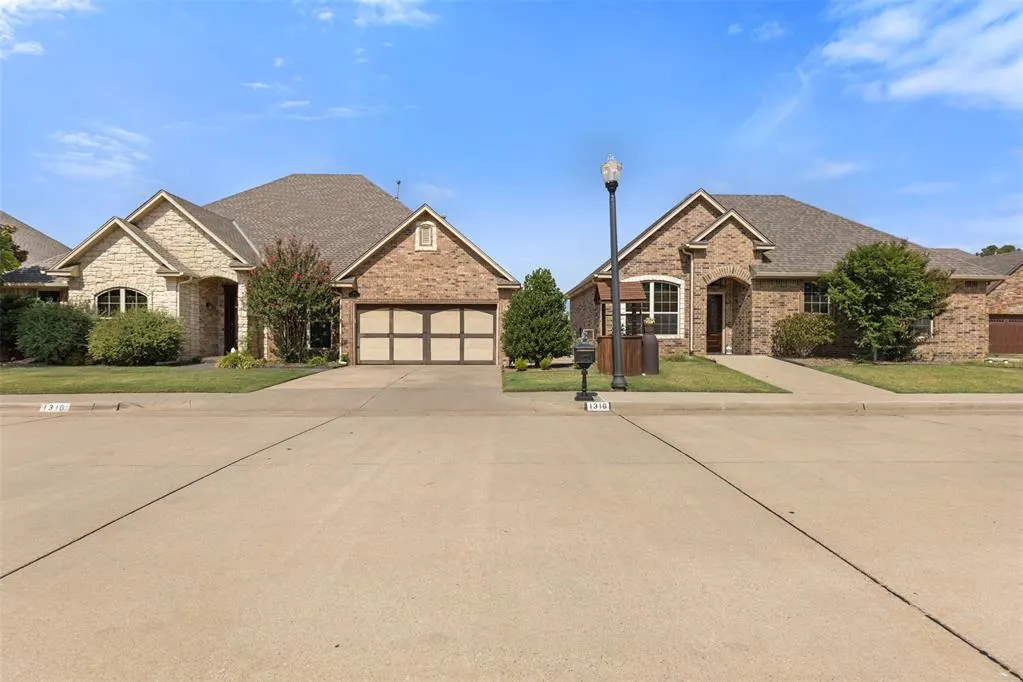 Front exterior — 1316 Katelyn Court, Yukon, OK 73099