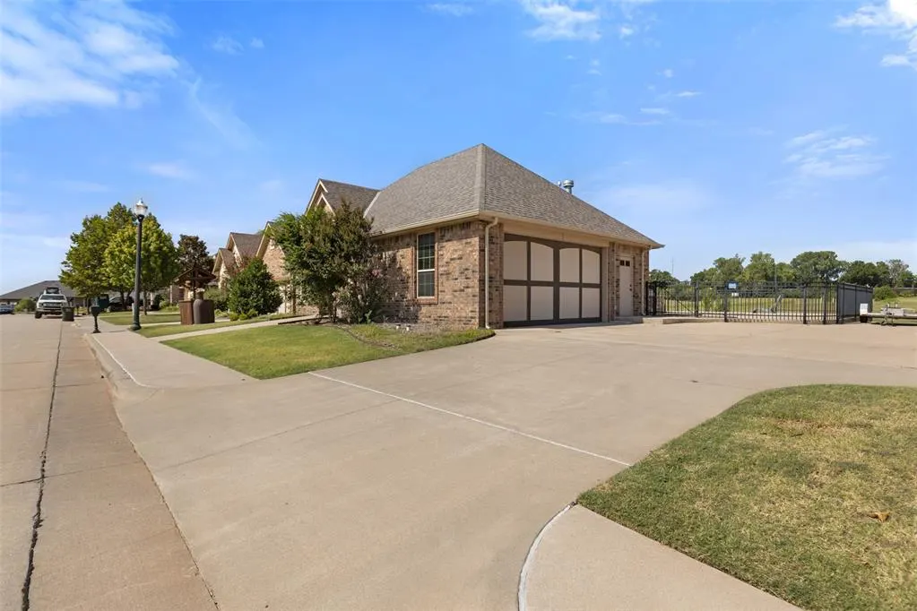Photo 5 — 1316 Katelyn Court, Yukon, OK 73099