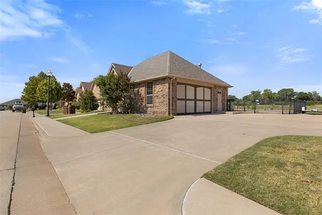 Photo 5 — 1316 Katelyn Court, Yukon, OK 73099