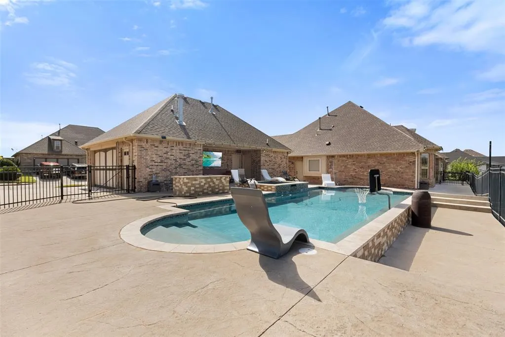 Photo 7 — 1316 Katelyn Court, Yukon, OK 73099