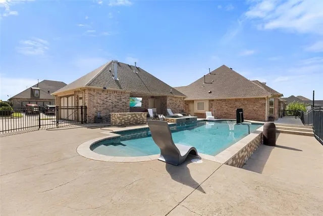 Photo 7 — 1316 Katelyn Court, Yukon, OK 73099