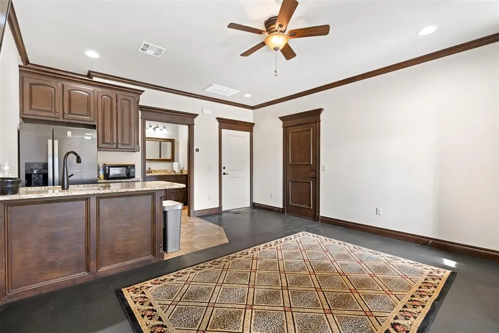 Photo 12 — 1316 Katelyn Court, Yukon, OK 73099