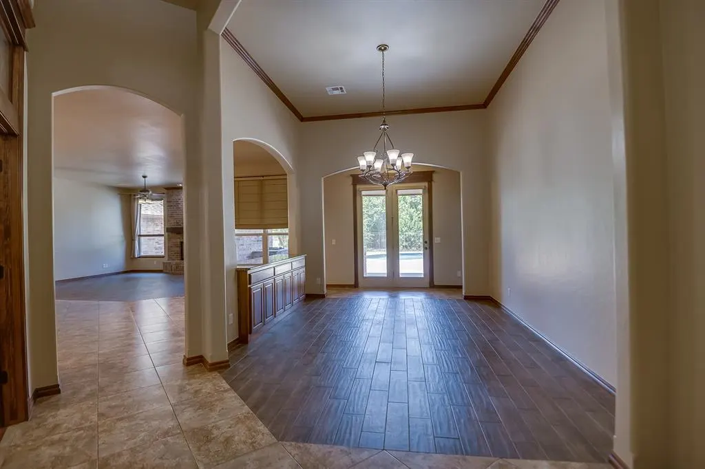 Photo 9 — 6313 Whispering Grove Drive, Oklahoma City, OK 73169