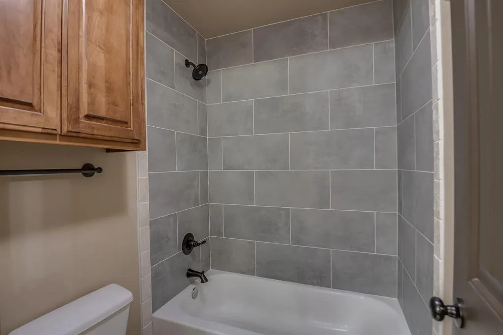Photo 31 — 6313 Whispering Grove Drive, Oklahoma City, OK 73169