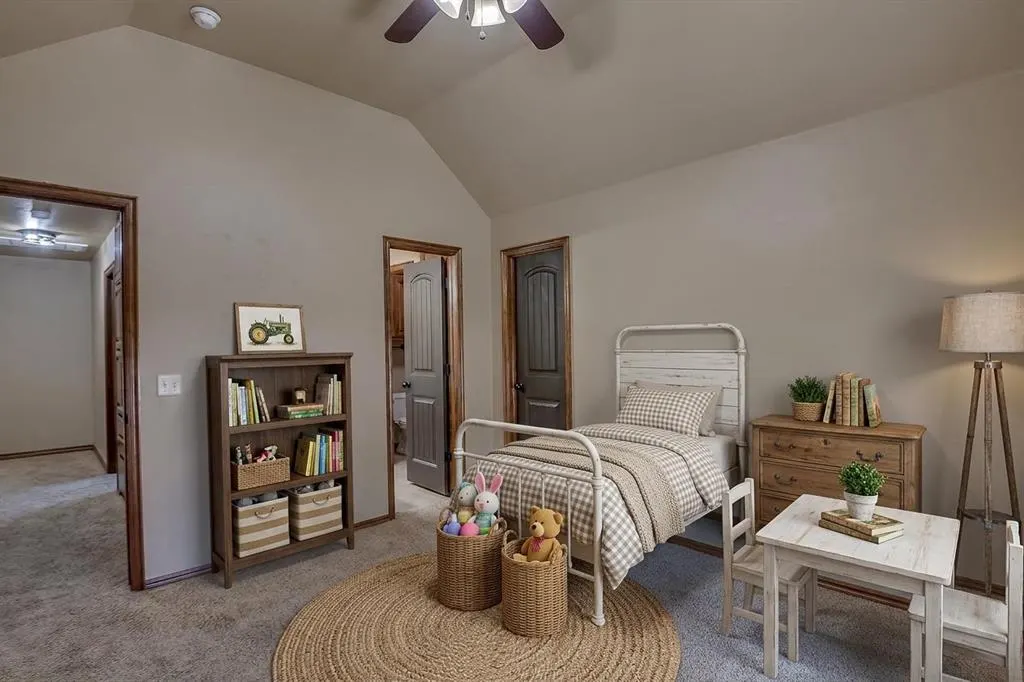 Photo 32 — 6313 Whispering Grove Drive, Oklahoma City, OK 73169