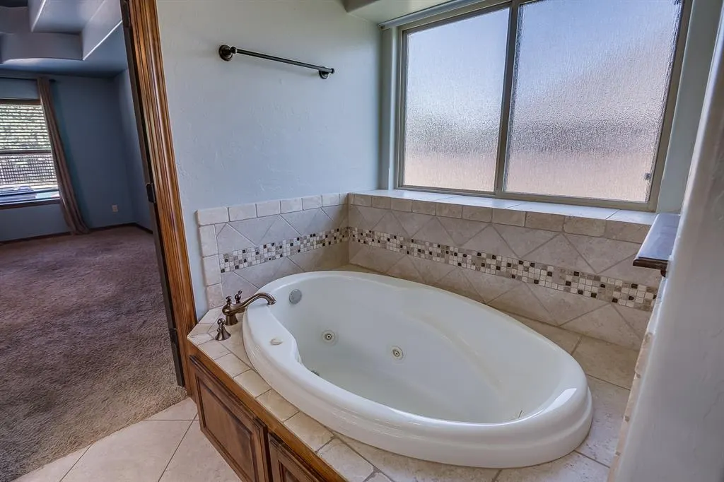 Photo 38 — 6313 Whispering Grove Drive, Oklahoma City, OK 73169