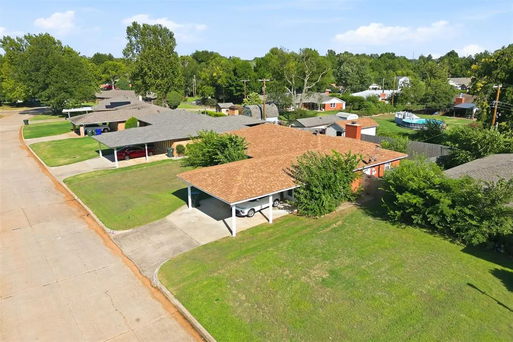 Photo 34 — 304 Country Club Terrace, Midwest City, OK 73110