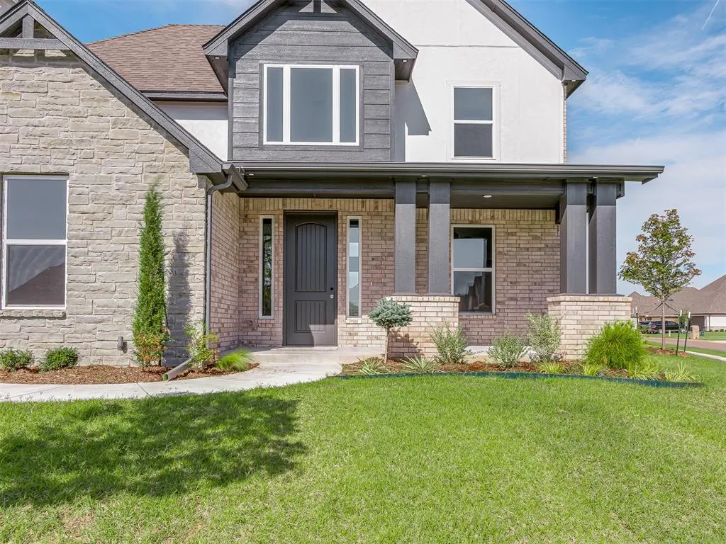 Photo 5 — 3901 Durango Lakes Drive, Oklahoma City, OK 73160