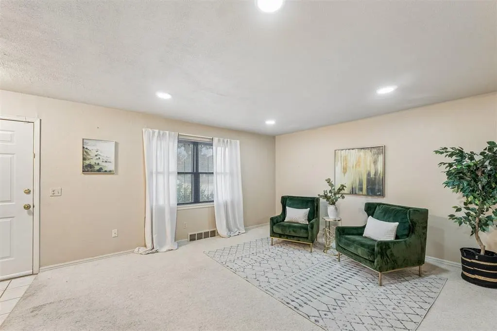 Photo 5 — 5737 NW 47th Street, Oklahoma City, OK 73122