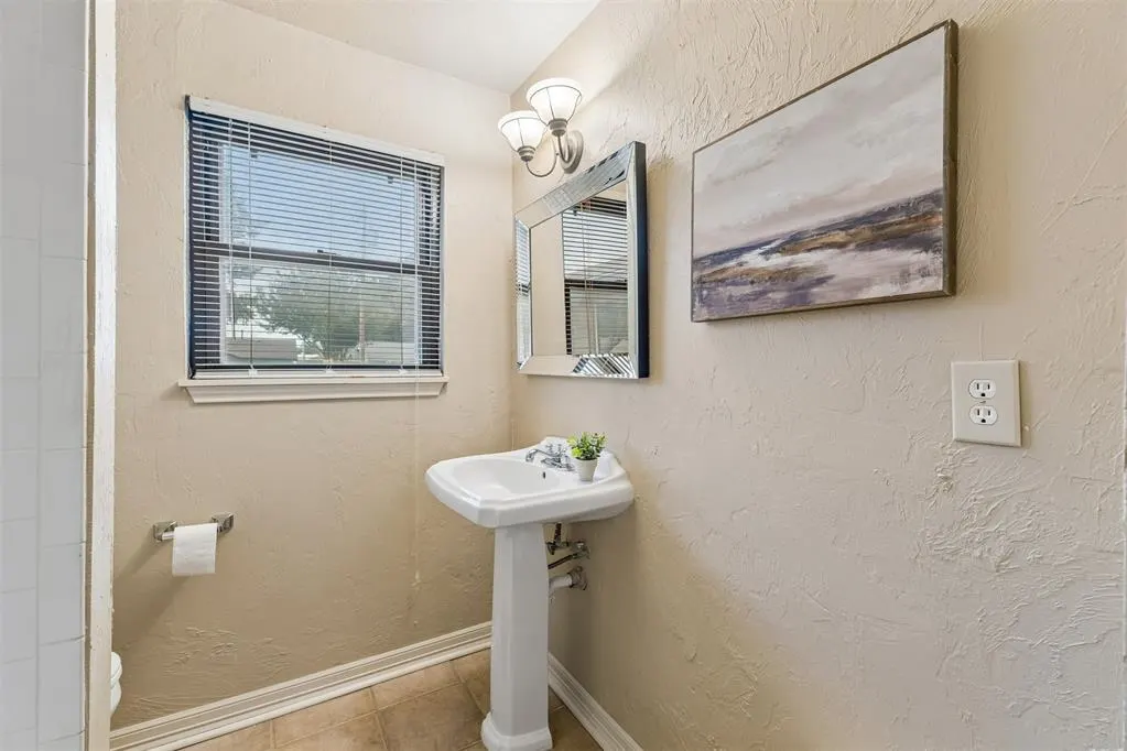 Photo 13 — 5737 NW 47th Street, Oklahoma City, OK 73122