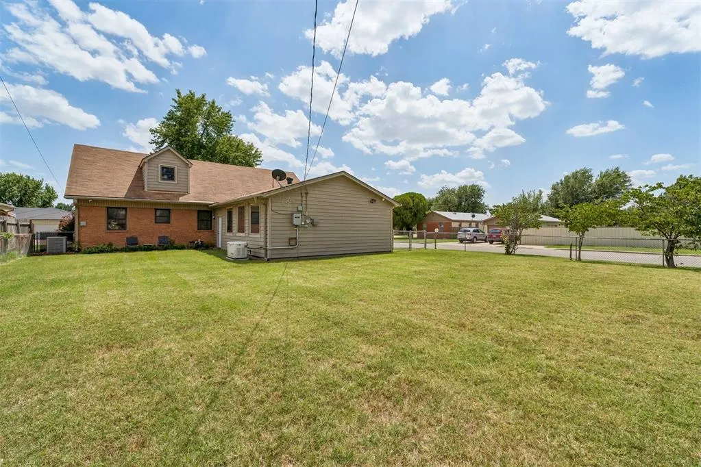 Photo 33 — 5737 NW 47th Street, Oklahoma City, OK 73122
