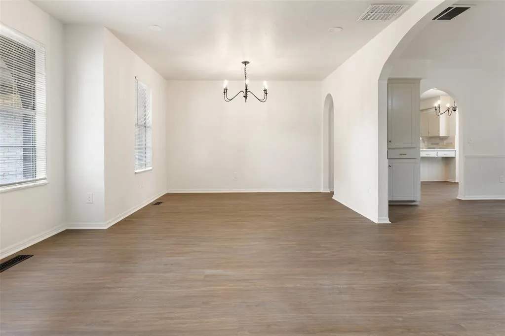 Photo 3 — 6700 N Harvard Avenue, Oklahoma City, OK 73132