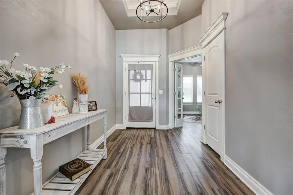 Photo 3 — 29937 Jade Street, Cashion, OK 73016