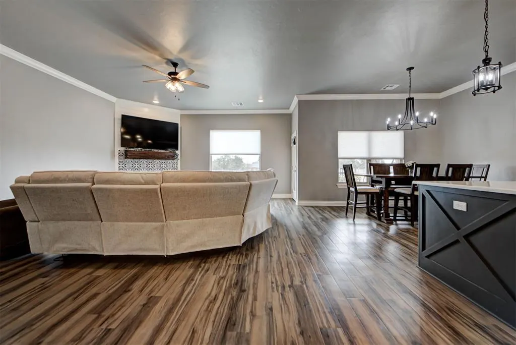 Photo 5 — 29937 Jade Street, Cashion, OK 73016