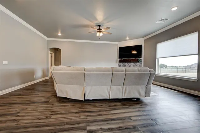 Photo 8 — 29937 Jade Street, Cashion, OK 73016