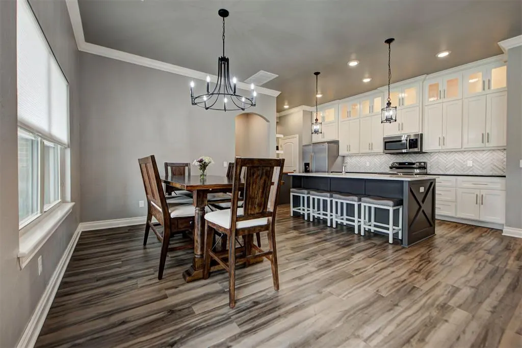 Photo 13 — 29937 Jade Street, Cashion, OK 73016