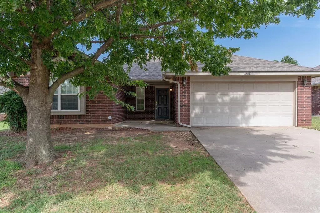 Front exterior — 2608 Queenston Avenue, Norman, OK 73071
