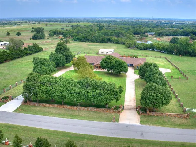 Photo 6 — 12504 N Frisco Road, Yukon, OK 73099