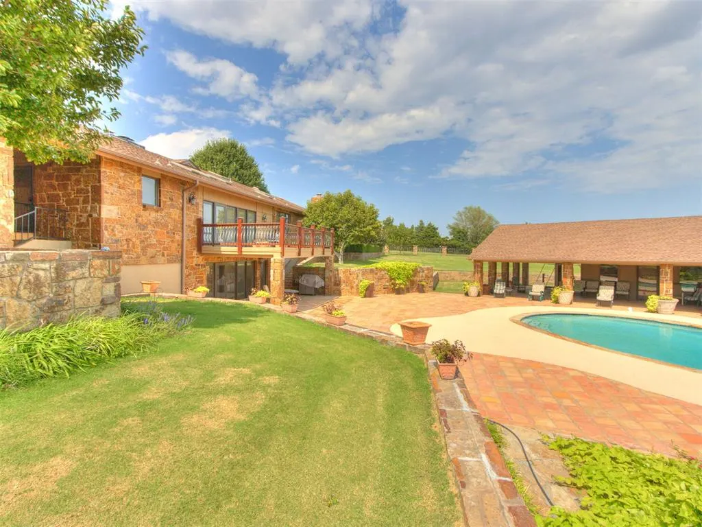 Photo 11 — 12504 N Frisco Road, Yukon, OK 73099