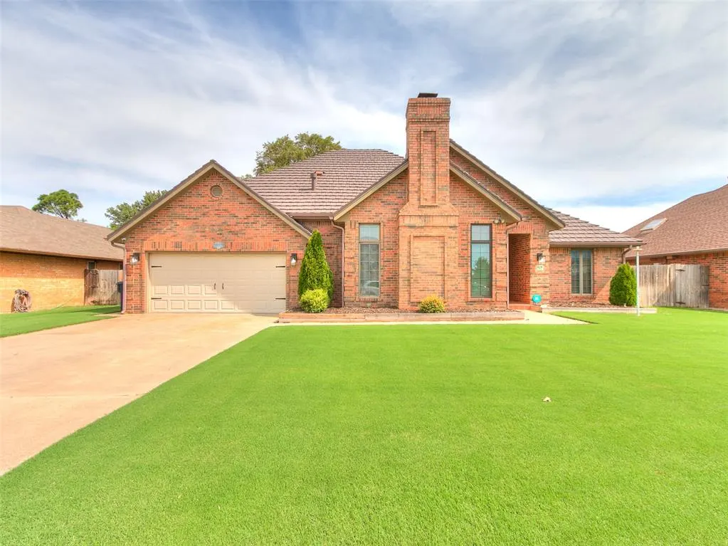 Front exterior — 717 SW 113th Street, Oklahoma City, OK 73170