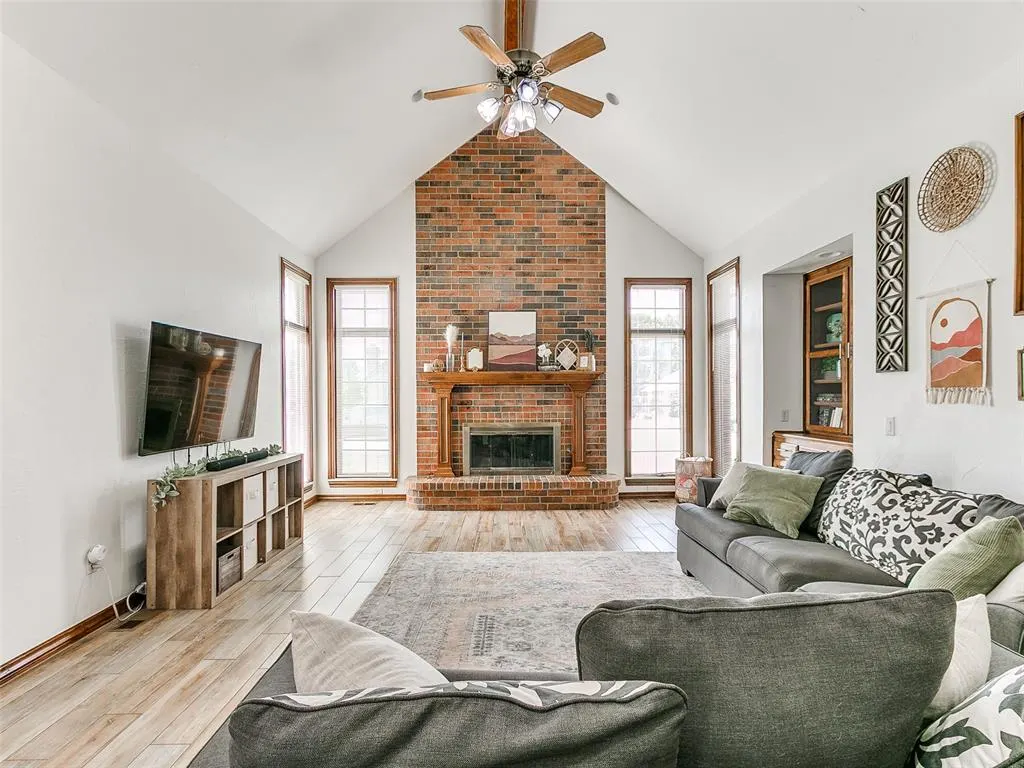 Photo 6 — 717 SW 113th Street, Oklahoma City, OK 73170