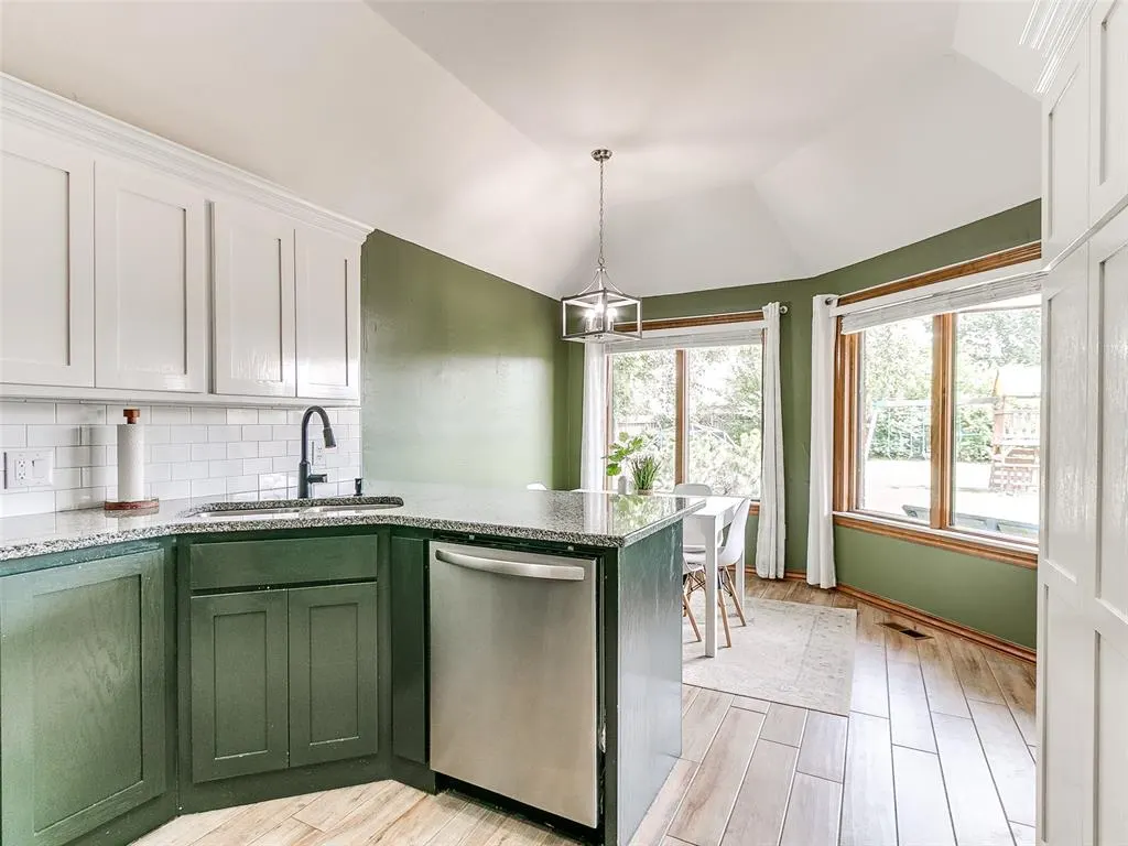 Photo 13 — 717 SW 113th Street, Oklahoma City, OK 73170