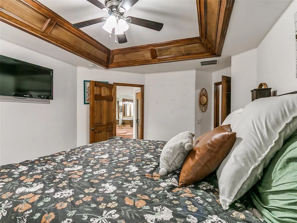 Photo 24 — 717 SW 113th Street, Oklahoma City, OK 73170