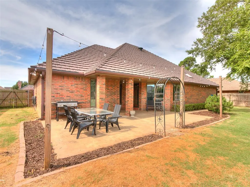 Photo 34 — 717 SW 113th Street, Oklahoma City, OK 73170