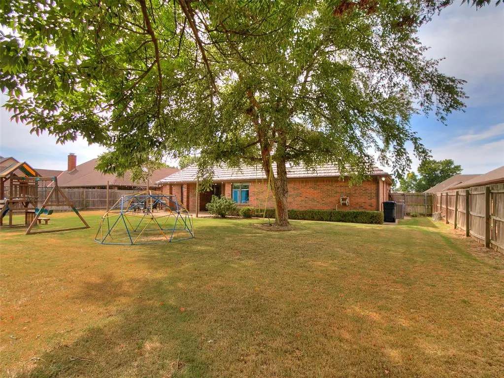 Photo 37 — 717 SW 113th Street, Oklahoma City, OK 73170