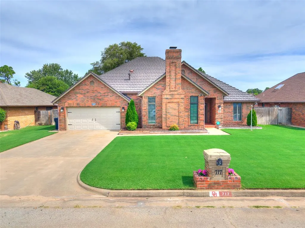Photo 40 — 717 SW 113th Street, Oklahoma City, OK 73170