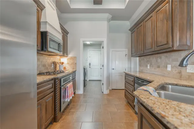 Photo 3 — 4933 Champlain Place, Edmond, OK 73025