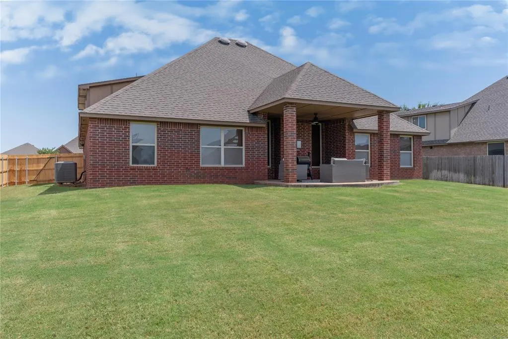 Photo 41 — 4933 Champlain Place, Edmond, OK 73025