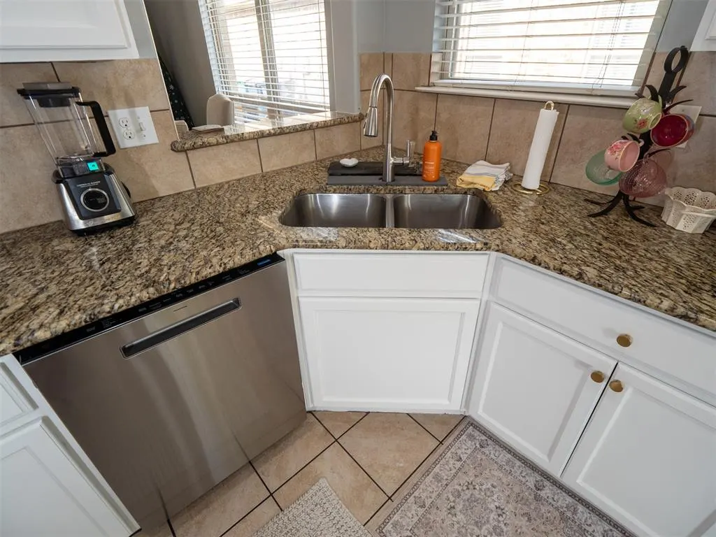 Photo 14 — 8208 NW 106th Circle, Oklahoma City, OK 73162