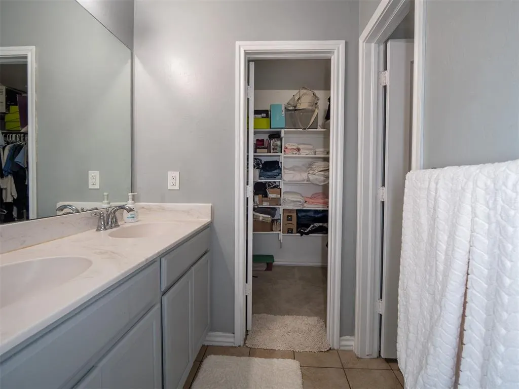 Photo 23 — 8208 NW 106th Circle, Oklahoma City, OK 73162