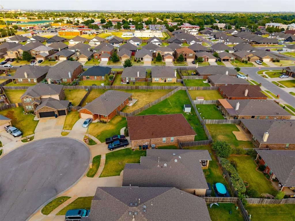 Photo 33 — 8208 NW 106th Circle, Oklahoma City, OK 73162