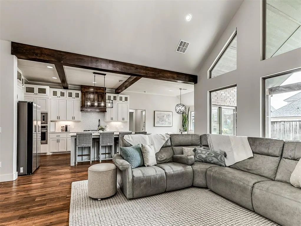 Photo 8 — 13204 Knight Island Drive, Oklahoma City, OK 73142