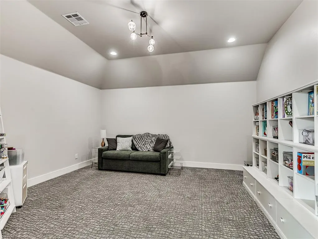 Photo 19 — 13204 Knight Island Drive, Oklahoma City, OK 73142
