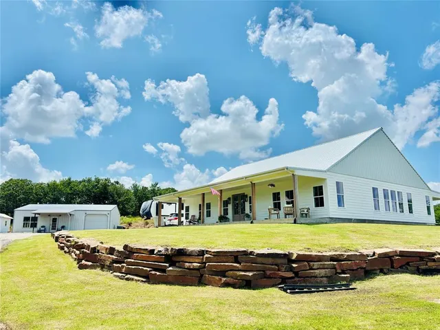 Photo 3 — 157 E Canna Lane, McAlester, OK 74501