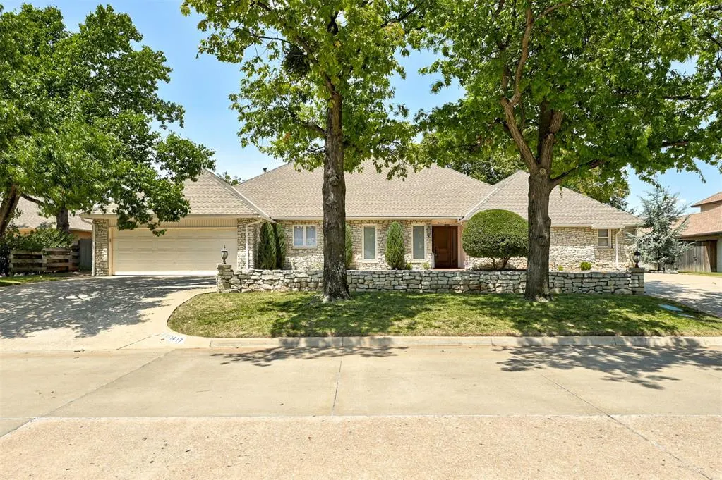 Front exterior — 1417 Glenbrook Drive, Oklahoma City, OK 73118