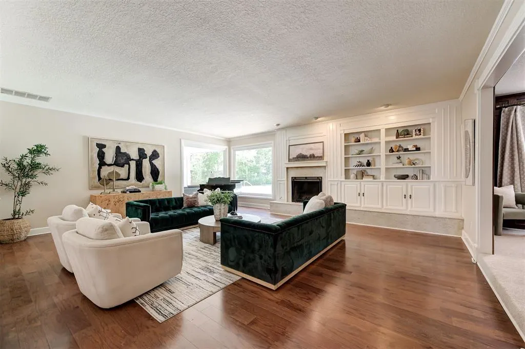 Photo 5 — 1417 Glenbrook Drive, Oklahoma City, OK 73118