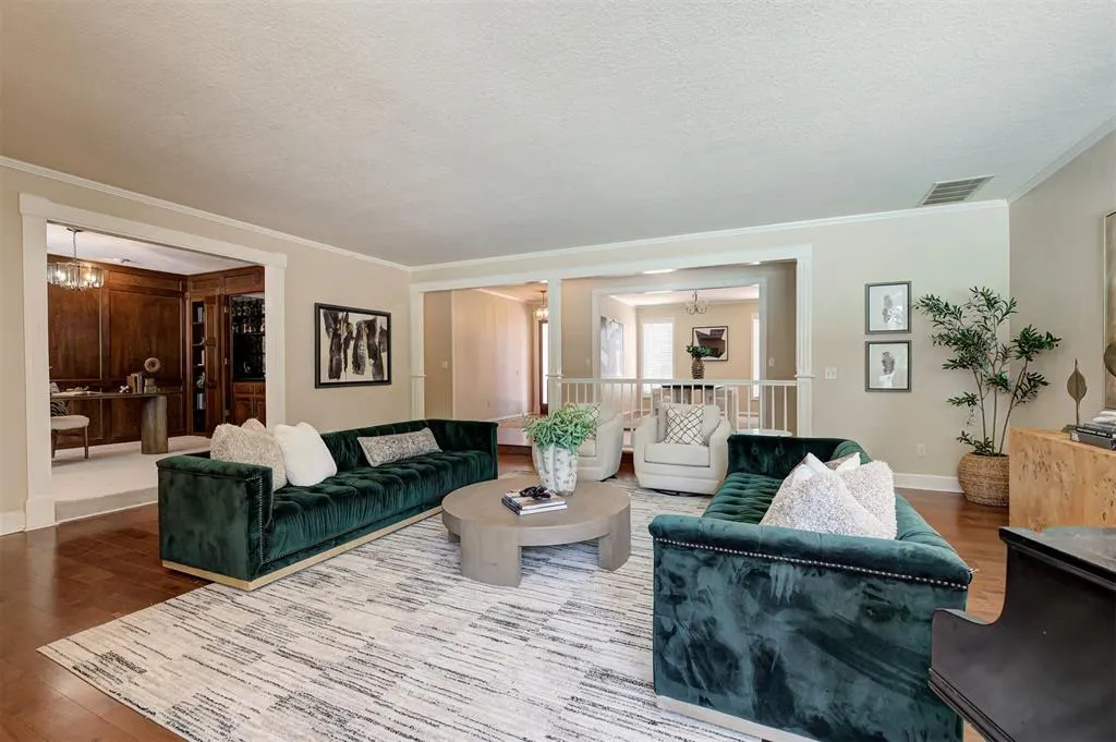 Photo 10 — 1417 Glenbrook Drive, Oklahoma City, OK 73118
